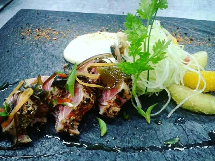 Simple Way Prepare Recipe Pan seared Tuna with citrus Salad that is Can Pamper Your Tongue, Can Spoil the Tongue}