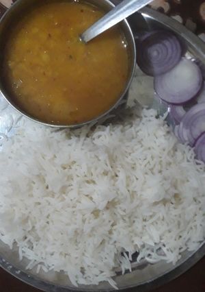 अरहर की दाल और चावल (arhar ki dal aur chawal recipe in Hindi) रेसिपी मुख्य फोटो