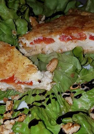 Una foto de Quiche Tomutarde (tomates, queso de cabra y mostaza)