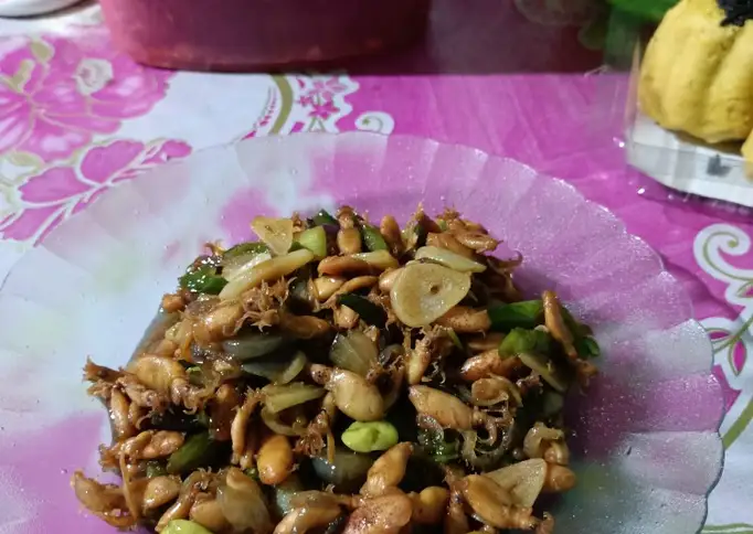 Tumis cumi asin Pete cabe ijo