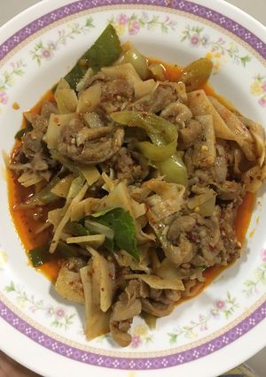 รูปของ “ผัดพริกแกงเป็ดหน่อไม้ดอง”