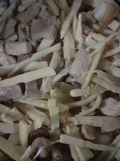 Hình của món Thịt kho măng.