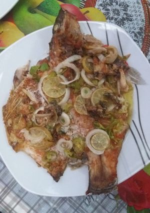 صورة لوصفة سمك بزيت وليمون