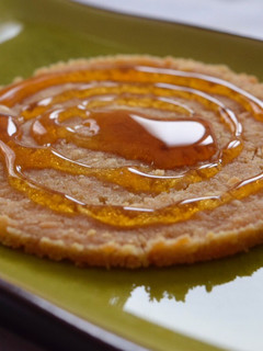 Una foto de Queso, pan y aceite