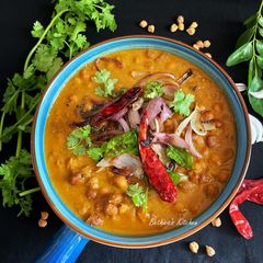 A picture of Kadala Curry (Black Chickpeas Curry - Kerala Style).