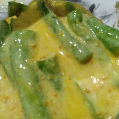 A picture of Dahi mirchi.