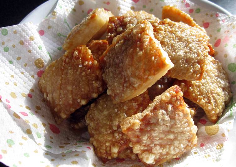 Simple Way to Make Quick Pork Crackling Chips