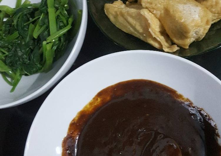 Cara Bikin Sambal Petis Nikmat dan Praktis yang Lezat Sekali