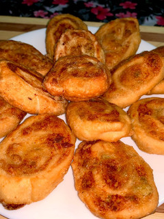 பின்வீல் சமோசா (Pinwheel samosa recipe in tamil) செய்முறை முக்கிய புகைப்படம்