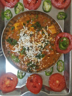  મટર પનીર (Matar Paneer Recipe In Gujarati) રેસીપી મુખ્ય ફોટો