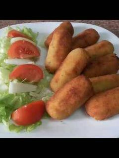 Una foto de Croquetas de patatas y atún
