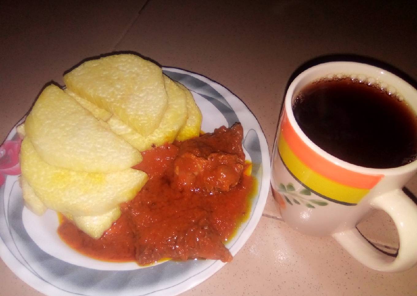 Fried yam and black tea