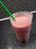 Smoothie με raspberries ταχίνι και μπανάνα