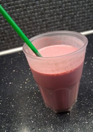 Φωτογραφία της συνταγής Smoothie με raspberries ταχίνι και μπανάνα