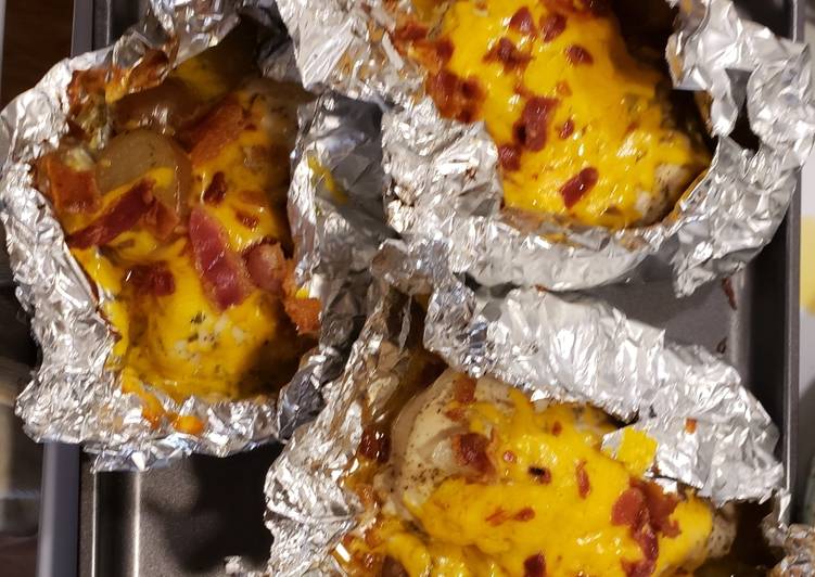 Simple Way to Make Super Quick Homemade Chicken Bacon Ranch Foil Pack