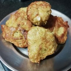 A picture of Lauki fritters.