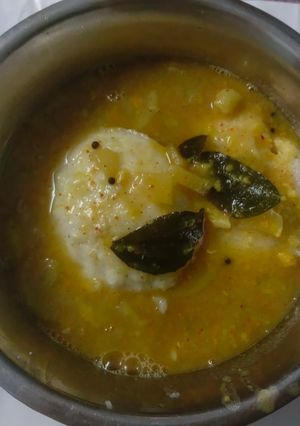 A picture of Sambhar.