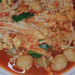Seblak cisoki (Aci+baso+Enoki) 👌🏻 রেসিপির প্রধান ছবি