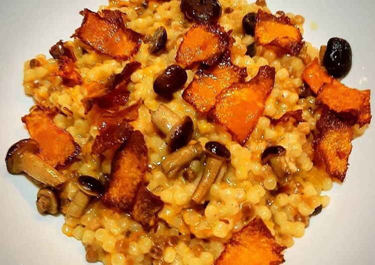 Fregola alla zucca e funghi