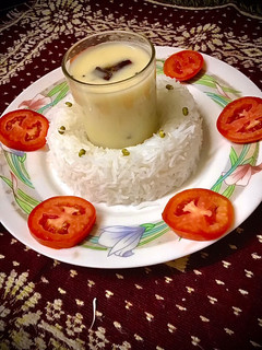 ગુજરાતી કઢી ભાત (Gujarati Kadhi Bhat Recipe In Gujarati) રેસીપી મુખ્ય ફોટો