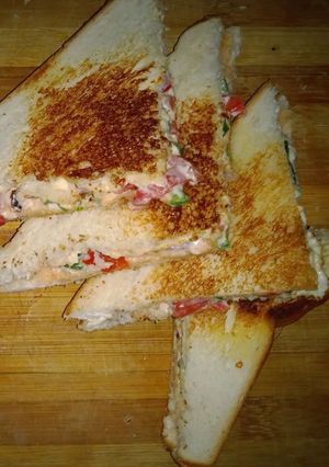 A picture of Vegetable Cheese Sandwich 📌.
