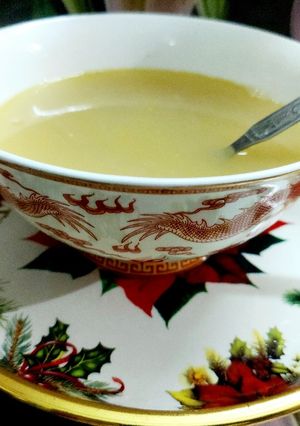 গার্লিক- চিকেন স্যুপ (garlic chicken soup recipe in Bengali) রেসিপির প্রধান ছবি