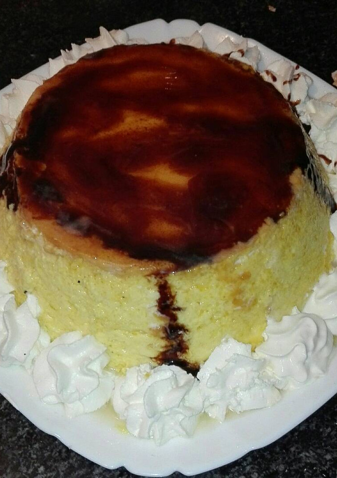 Una foto de Flan de huevo con sabor a manzana en 20 minutos