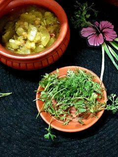 লাউ কুচো চিংড়ি দিয়ে (lau kucho chingri diye recipe in Bengali) রেসিপির প্রধান ছবি