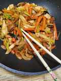 Chopsuey de verduras y pollo