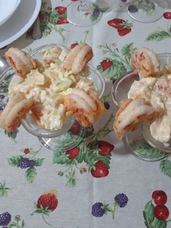 Una foto de Cóctel de gambón y piña