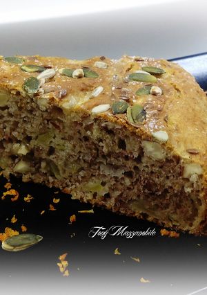 Foto di Pantorta alla frutta e semi