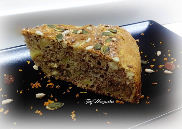 Pantorta alla frutta e semi