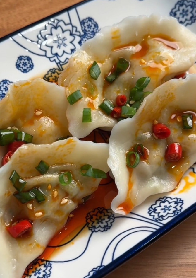 A picture of Shrimp and Cucumber Dumplings.