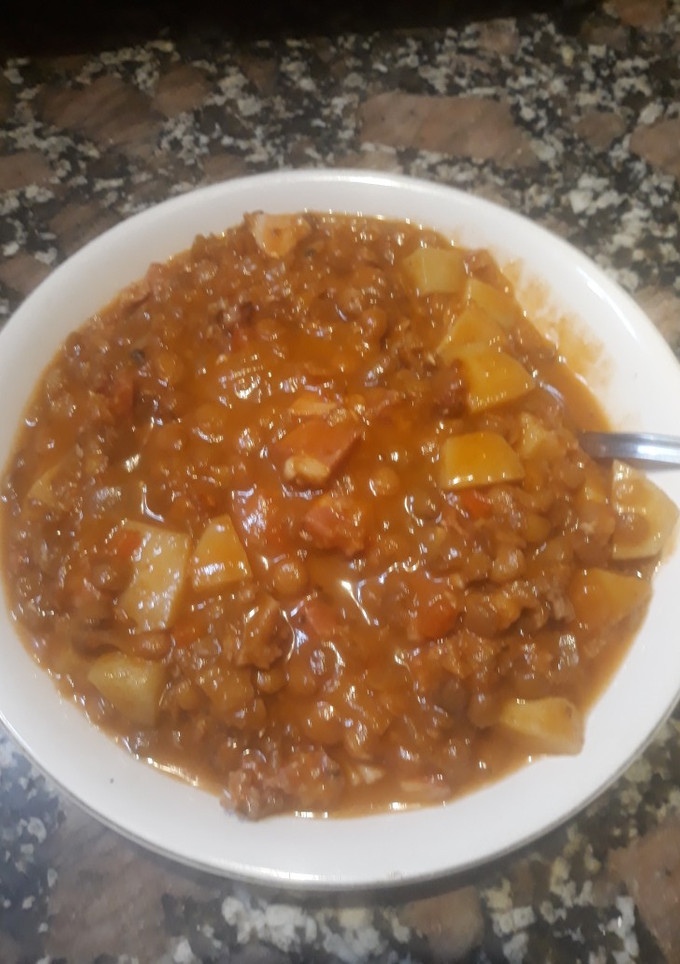 Una foto de Lentejón con chorizo y panceta