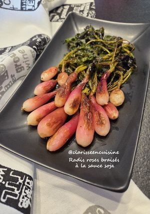 Une photo de Radis roses braisés à la sauce soja