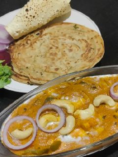 કાજુ પનીર મસાલા (Kaju Paneer Masala Recipe in Gujarati) રેસીપી મુખ્ય ફોટો
