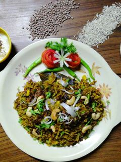 मसूर पुलाव (masoor pulao recipe in Hindi) रेसिपी मुख्य फोटो