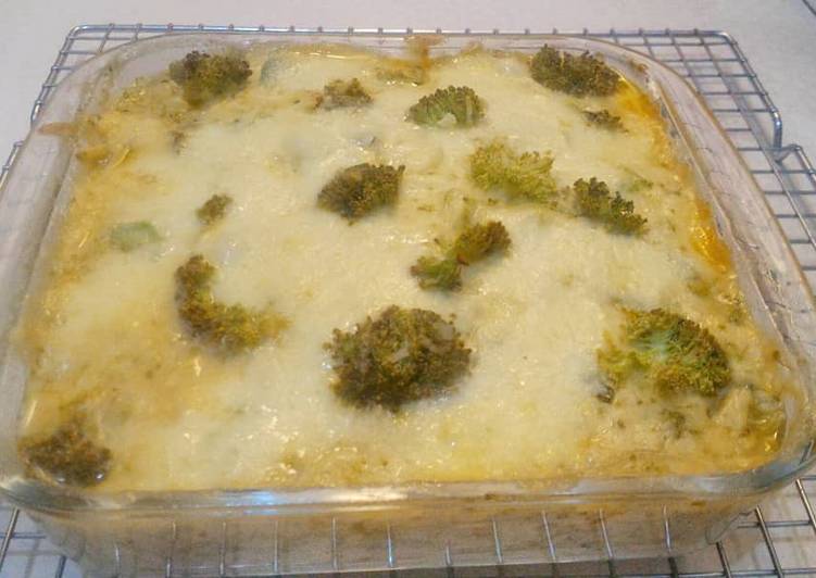 Langkah Mudah untuk meracik Potato Casserole with Broccoli Cheese Sauce Anti Gagal