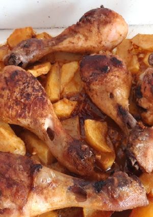 Una foto de Pollo al horno al pimentón