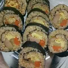 รูปของ Sushi nasi goreng ala jepang