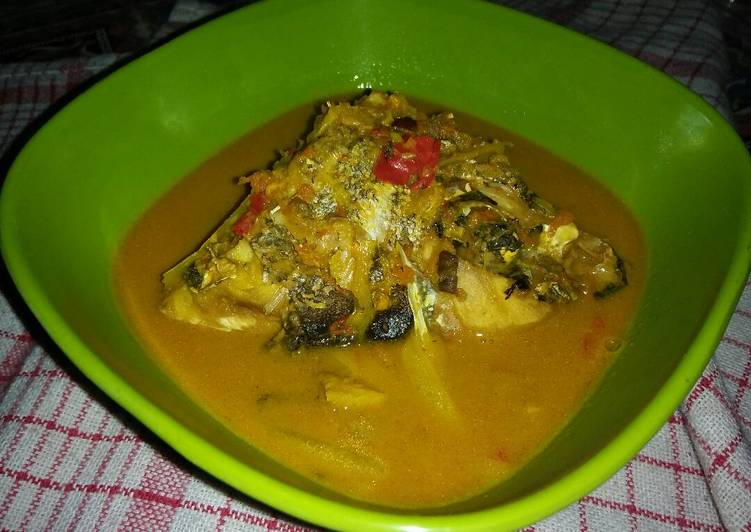 Cara mudah meracik 26.Kepala Kakap Masak Kuning, Enak