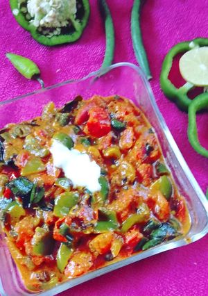 A picture of Creamy capsicum sabji.