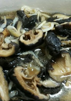 炒香菇專 的食譜成品照片