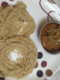 கோதுமை இடியாப்பம் (Kothumai idiappam recipe in tamil) செய்முறை முக்கிய புகைப்படம்