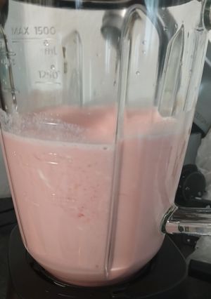 Φωτογραφία της συνταγής Σμούθι με μπανάνα και φράουλες