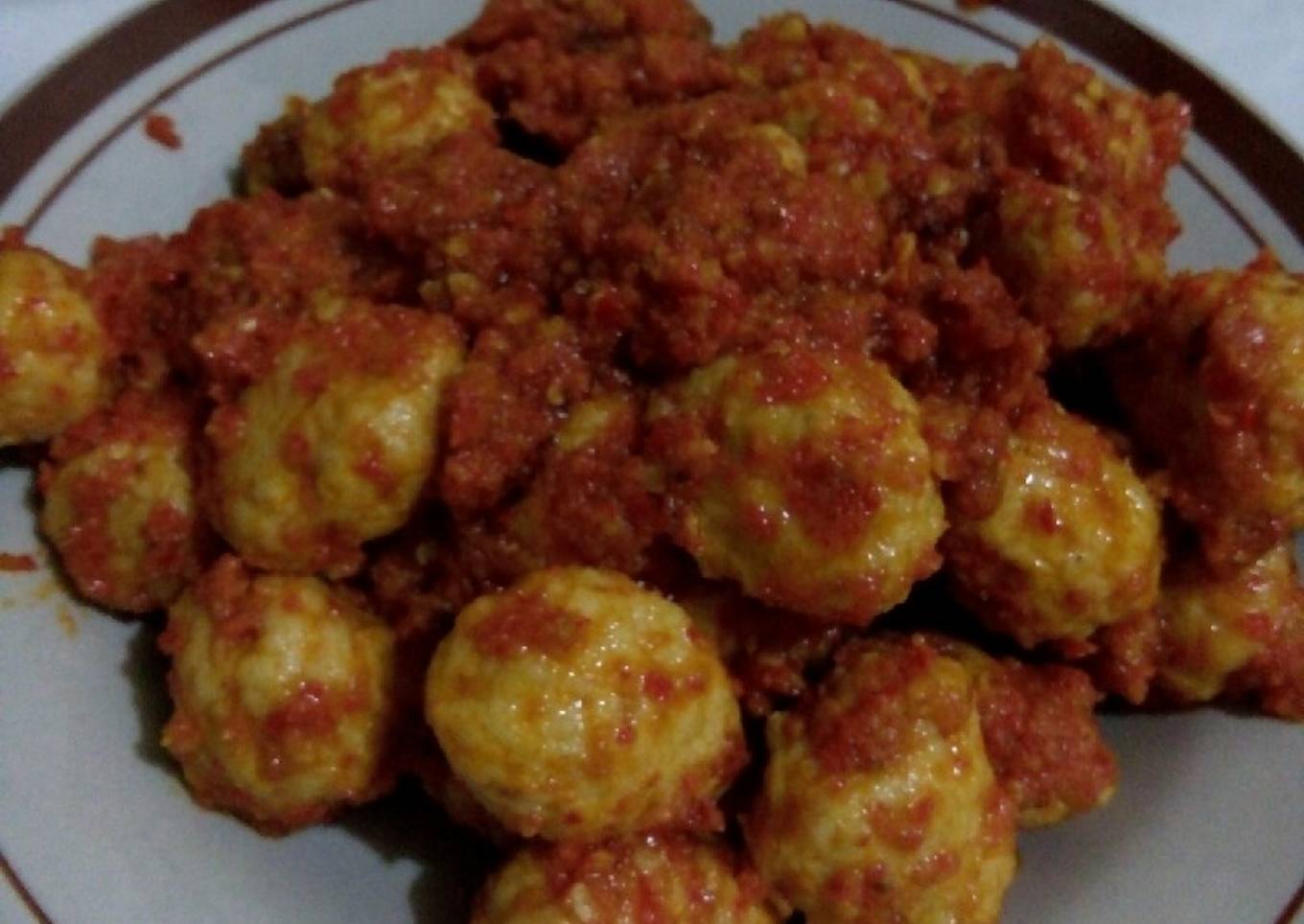 Pentol ayam balado
