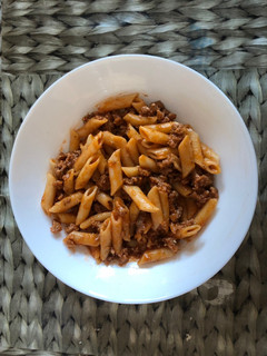 Una foto de Macarrones con carne picada