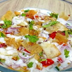 A picture of Chana chat.