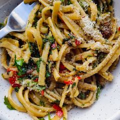 A picture of Pasta With Oil, Chilli & Garlic.