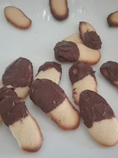 Una foto de Lenguas de gato (con y sin chocolate)